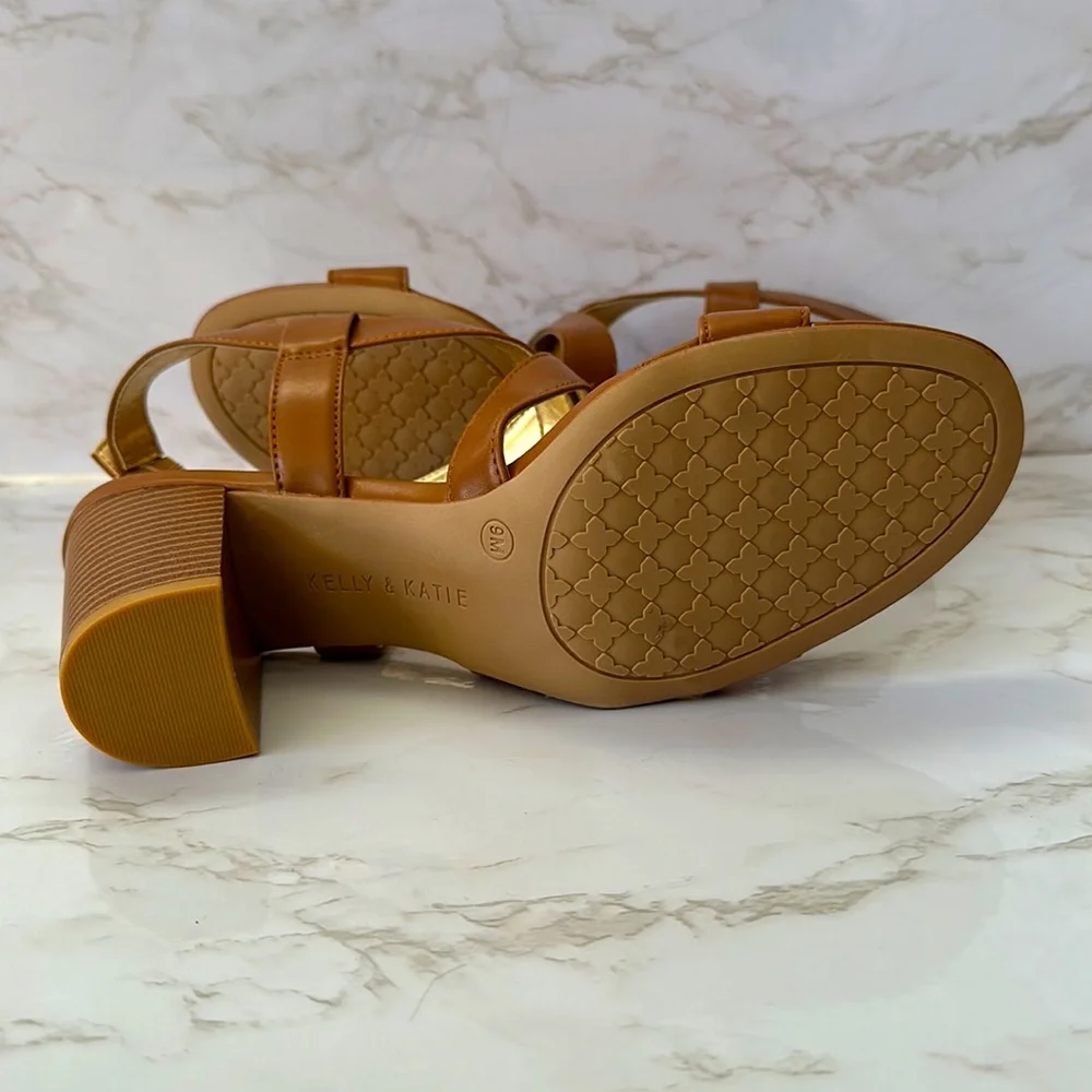 β¨π HP πβ¨ NWOT! Kelly & Katie Beige Heeled Sandal - Picture 5 of 7